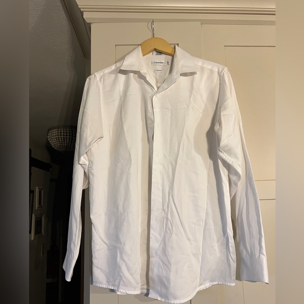 Calvin Klein white sateen long sleeve shirt, size 20, great condition